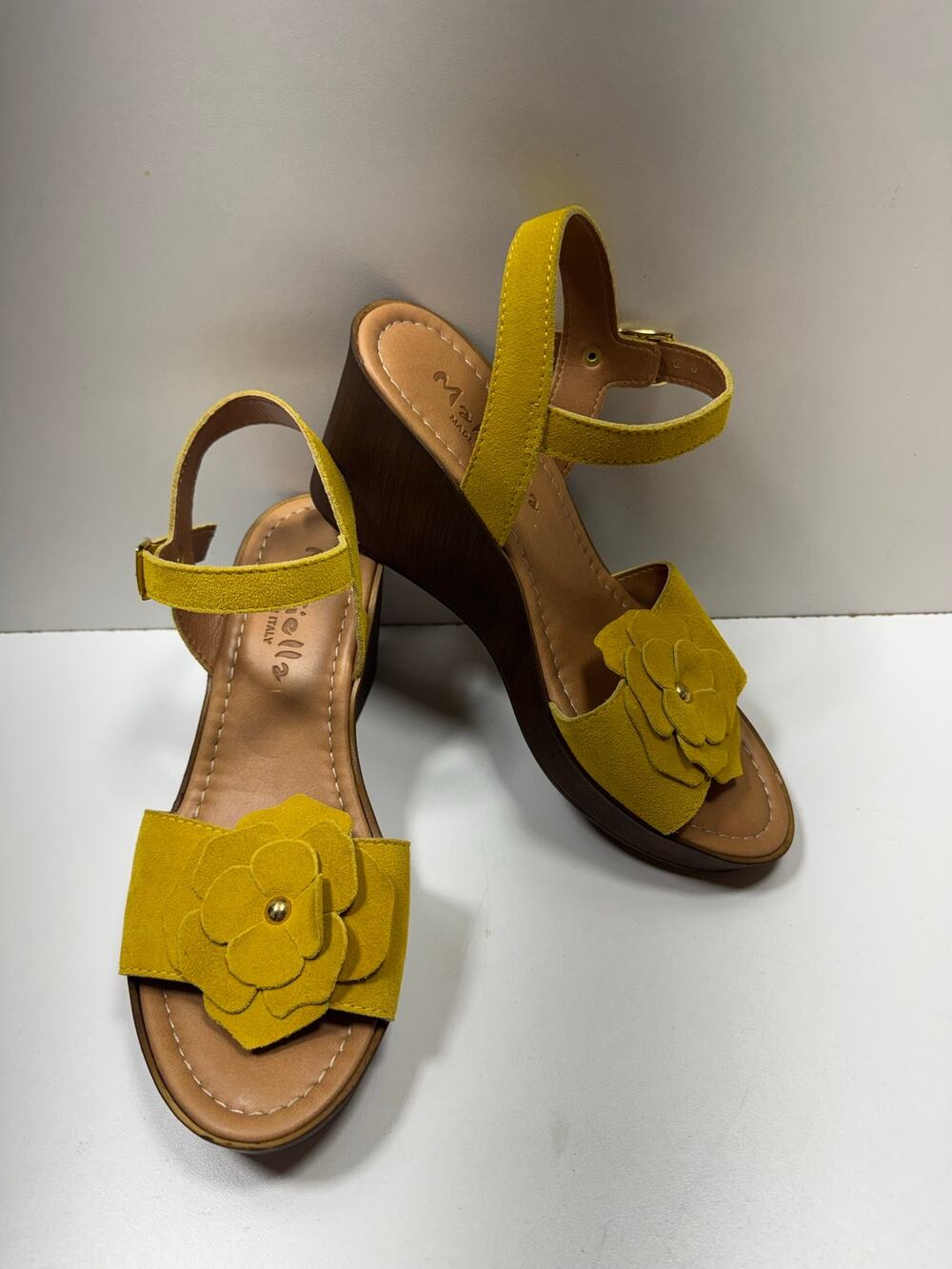 Mariella Yellow Italian Leather Flower Wedge Sandals Women’s Sz 8 Boho Casual